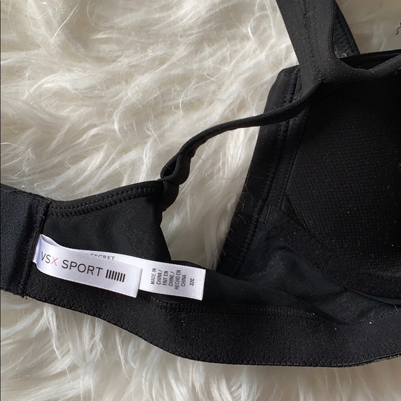 Victoria’s Secret VSX Sport Bra - Picture 3 of 3